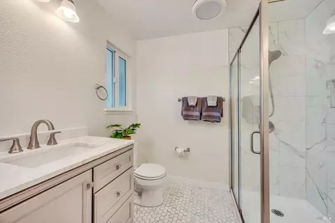 242 Pheasant Dr, Healdsburg, CA 95448 photo 19