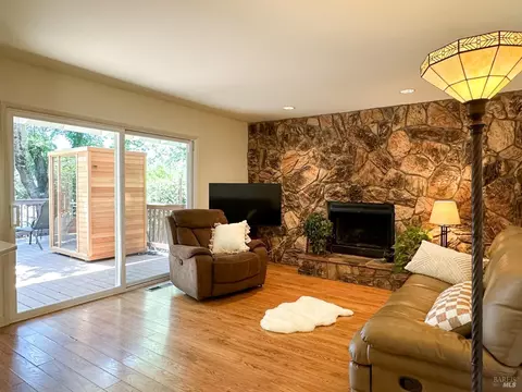 242 Pheasant Dr, Healdsburg, CA 95448 photo 13