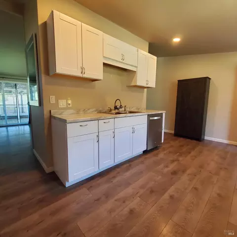 395 North St, Willits, CA 95490 photo 9