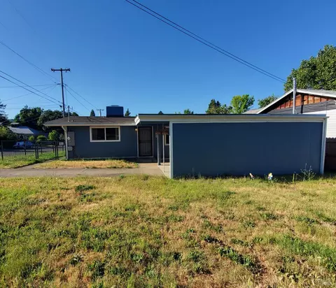 395 North St, Willits, CA 95490 photo 4