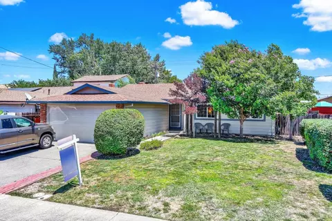 2512 E Atlantic Ct, Fairfield, CA 94533