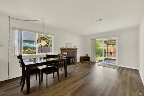 2512 E Atlantic Ct, Fairfield, CA 94533 photo 18