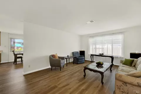 2512 E Atlantic Ct, Fairfield, CA 94533 photo 8