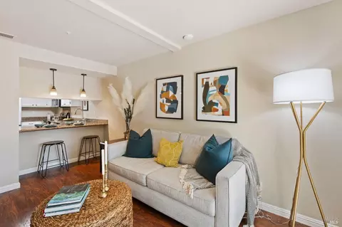 140 Golden Gate Cir, Napa, CA 94558
