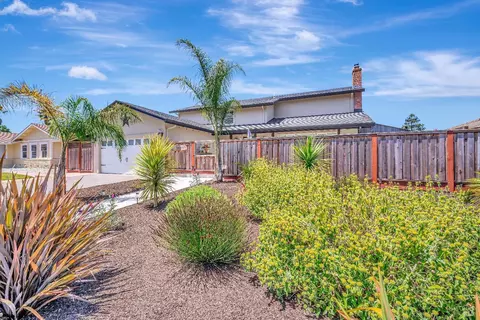 5239 Daniel Dr, Rohnert Park, CA 94928