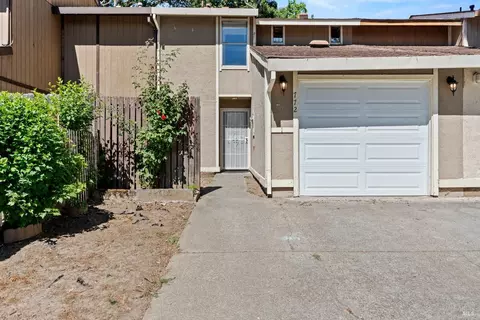 772 Myron Pl, Ukiah, CA 95482