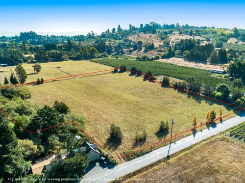 115 Sexton Rd, Sebastopol, CA 95472