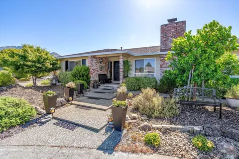 8933 Acorn Pl, Santa Rosa, CA 95409