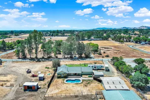 View/Area - 7738 Eddy Ln, Vacaville, CA 95688 photo 6 of 12