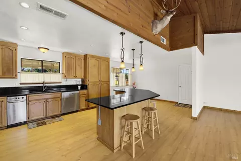 Kitchen - 7738 Eddy Ln, Vacaville, CA 95688 photo 6 of 7