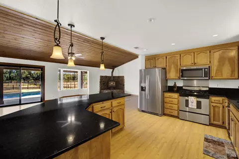 Kitchen - 7738 Eddy Ln, Vacaville, CA 95688 photo 2 of 7
