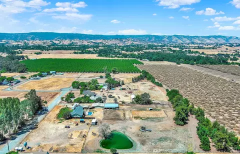 View/Area - 7738 Eddy Ln, Vacaville, CA 95688 photo 8 of 12