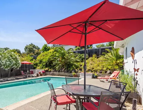 1445 Pastel Ln, Novato, CA 94947
