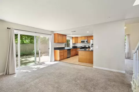 101 Pierre Ct, Vallejo, CA 94591 photo 12