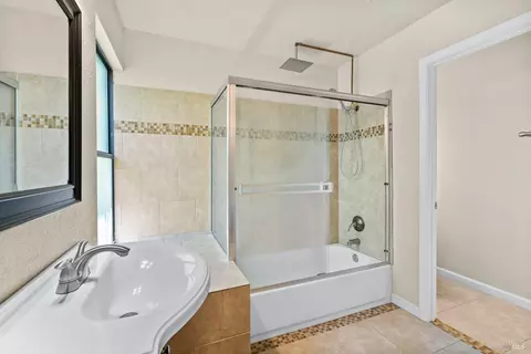 101 Pierre Ct, Vallejo, CA 94591 photo 18