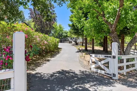 1125 Las Posadas Rd, Angwin, CA 94508 photo 2