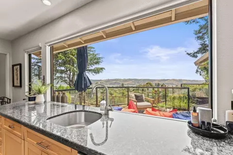 216 Chadwick Way, Benicia, CA 94510