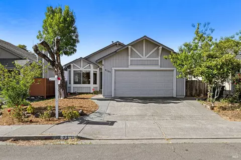 2333 Donahue Ave, Santa Rosa, CA 95401