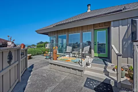21597 Heron Dr, Bodega Bay, CA 94923 photo 2