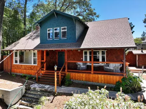 446 S High St, Sebastopol, CA 95472