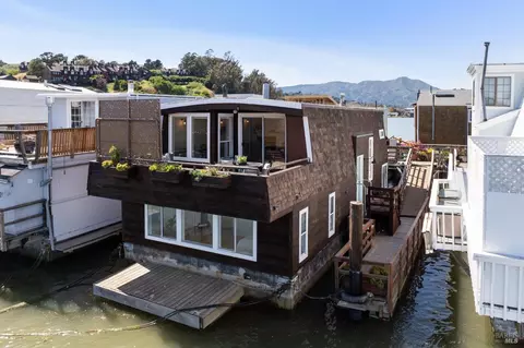 14 Gate 6 12 Rd, Sausalito, CA 94965
