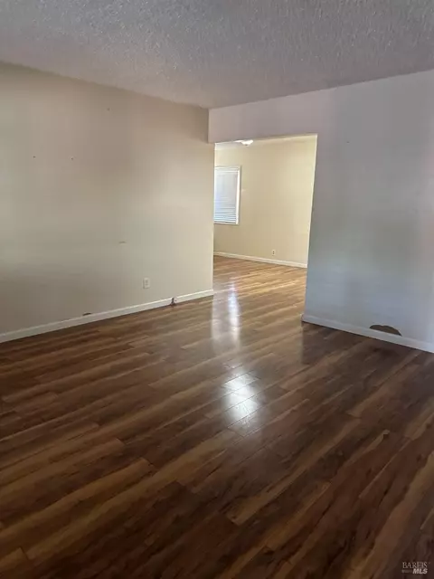 2532 Tennessee St, Vallejo, CA 94591 photo 2