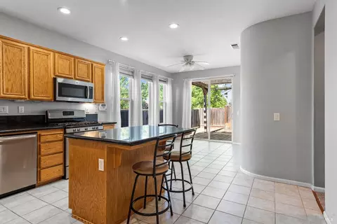 734 Decanter Cir, Windsor, CA 95492 photo 6
