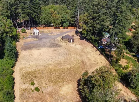 2240 Hilltop Rd, Willits, CA 95490 photo 2