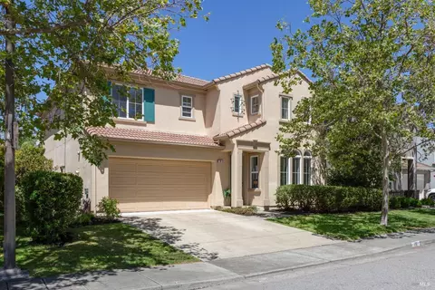 15 Sunny Cove Dr, Novato, CA 94949