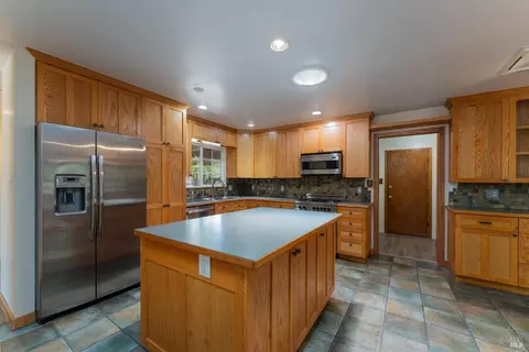 1575 Crane Rd, Ukiah, CA 95482 photo 7