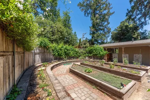 1575 Crane Rd, Ukiah, CA 95482 photo 38