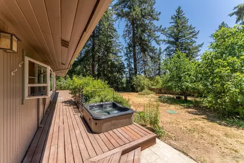 1575 Crane Rd, Ukiah, CA 95482 photo 28