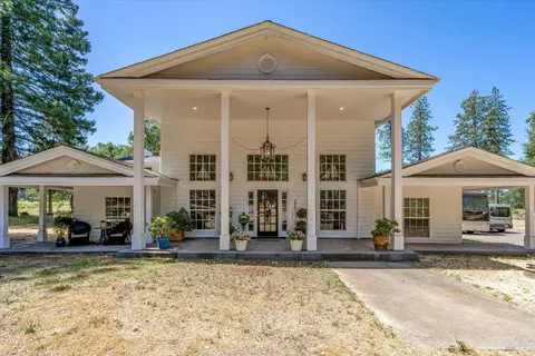 900 Las Posadas Rd, Angwin, CA 94508