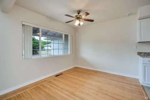79 Clark Ave, Cloverdale, CA 95425 photo 6