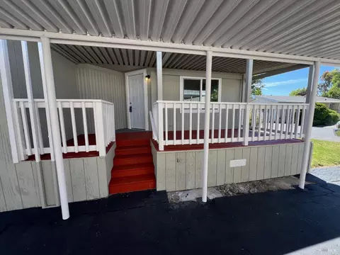 77 Goya Dr, Fairfield, CA 94534 photo 2