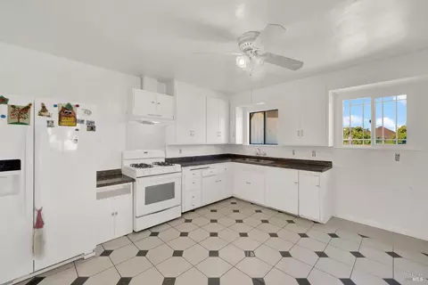 621 Grant St, Vallejo, CA 94590 photo 12