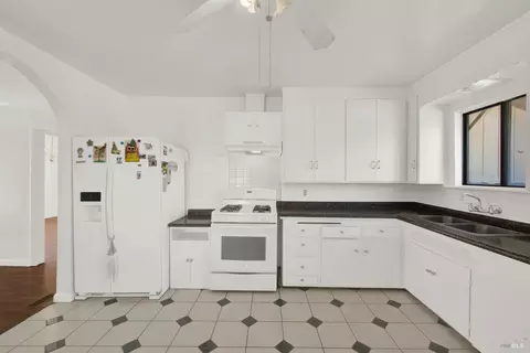 621 Grant St, Vallejo, CA 94590 photo 13