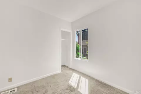 621 Grant St, Vallejo, CA 94590 photo 22