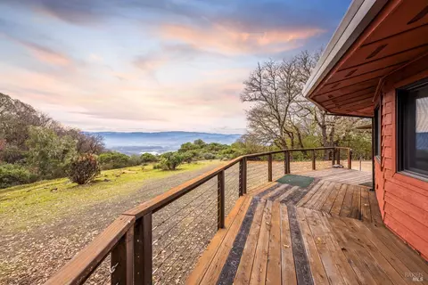 1860 Vista Del Lago Rd, Ukiah, CA 95482