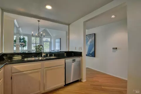 550 Ortega Ave #A401, Mountain View, CA 94040 photo 8