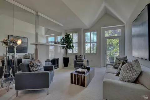 550 Ortega Ave #A401, Mountain View, CA 94040