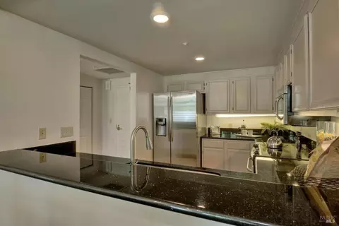 550 Ortega Ave #A401, Mountain View, CA 94040 photo 9