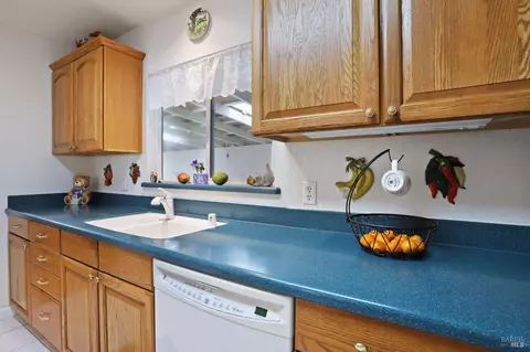 407 Greenwood St, Vallejo, CA 94591 photo 18