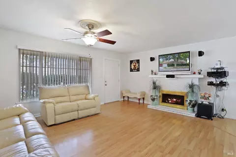 407 Greenwood St, Vallejo, CA 94591 photo 9