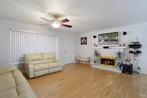 407 Greenwood St, Vallejo, CA 94591 photo 10