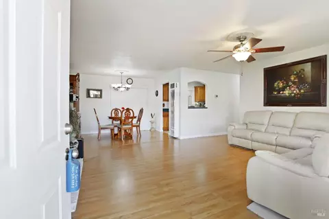 407 Greenwood St, Vallejo, CA 94591 photo 6