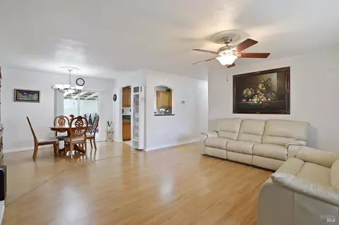 407 Greenwood St, Vallejo, CA 94591 photo 7