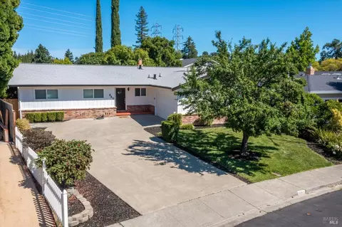 842 Landon Ct, Vacaville, CA 95688