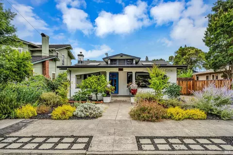 428 Lincoln St, Santa Rosa, CA 95401