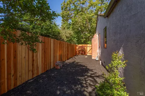 712 Elmwood Ave, Vallejo, CA 94591 photo 19
